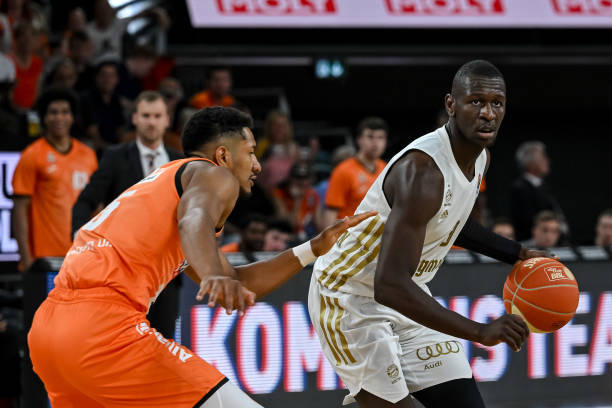 向世人展示 向世人展示