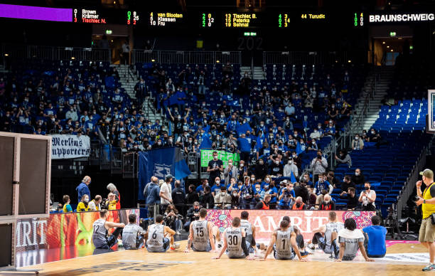 队比赛时都 队比赛时都